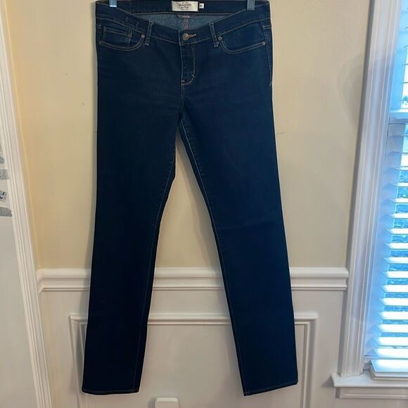 Abercrombie and Fitch Erin Straight Jeans Long - Picture 1 of 7